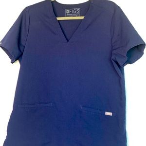 FIGS navy medium scrub set with petite length bottoms.